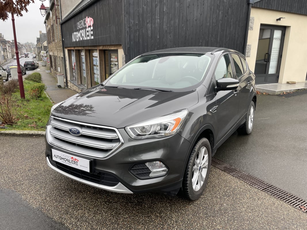 Ford Kuga 2.0 TDI 150 CH TITANIUM — 1