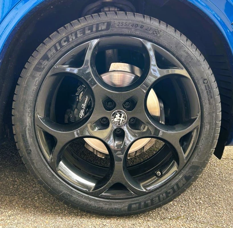 Alfa Romeo STELVIO 2.2 210 Q4 ESTREMA AT8 SUIVI ALFA ROMEO, TOIT OUVRANT — 31