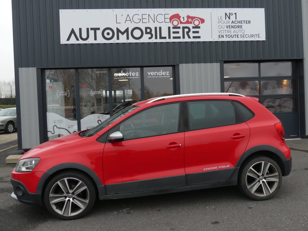 Volkswagen Polo CROSS TDI 90 CV — 2