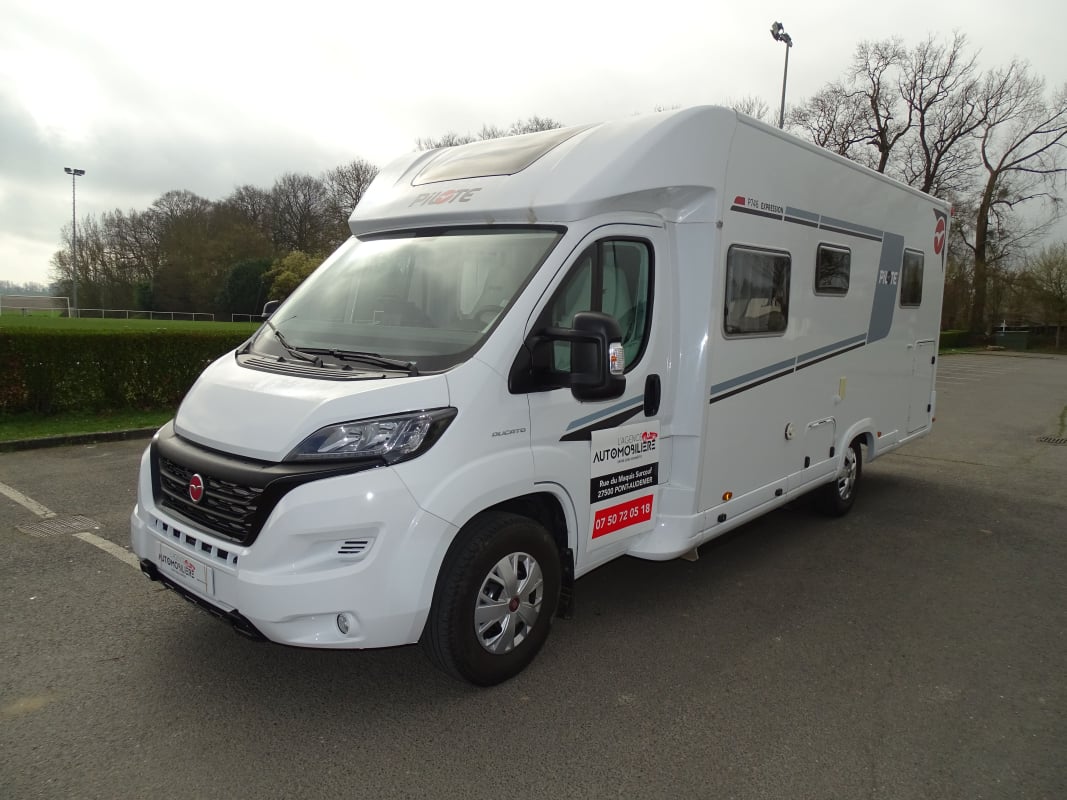 Fiat Pilote P746 PACIFIC P726 FC EXPRESSION