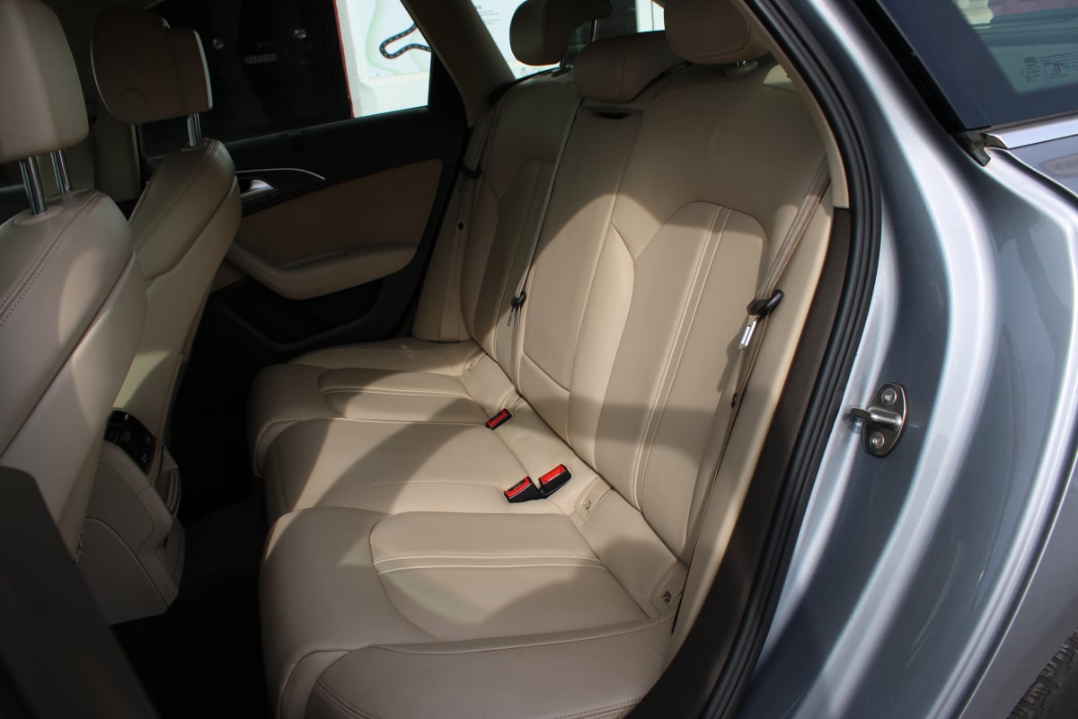Audi A6 AVANT 3.0 TDI 220 AMBIENTE S-TRONIC BVA ( Sièges chauffants, Caméra 360°... ) — 27