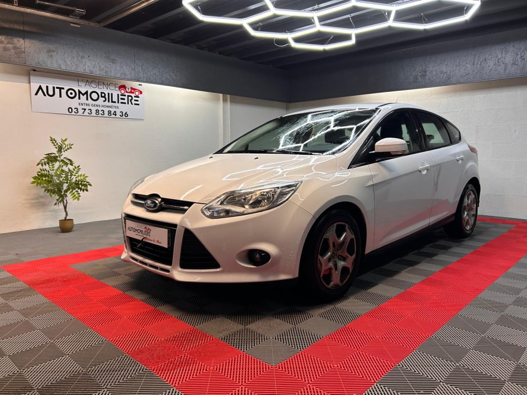 Ford Focus Ford Focus III 1.6 TDCi 95 – Distribution Faite – CT OK 02/2026 – Propre et soigné — 1