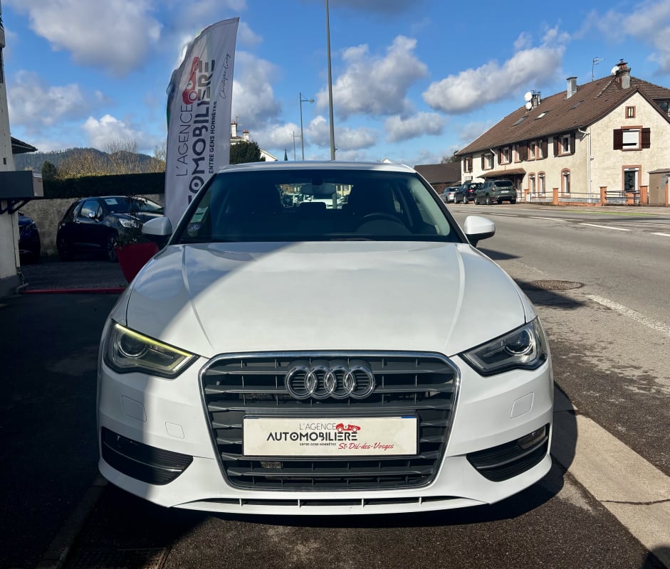 Audi A3 1.4 TSi 16V S-Tronic7 122 ch AMBITION — 2