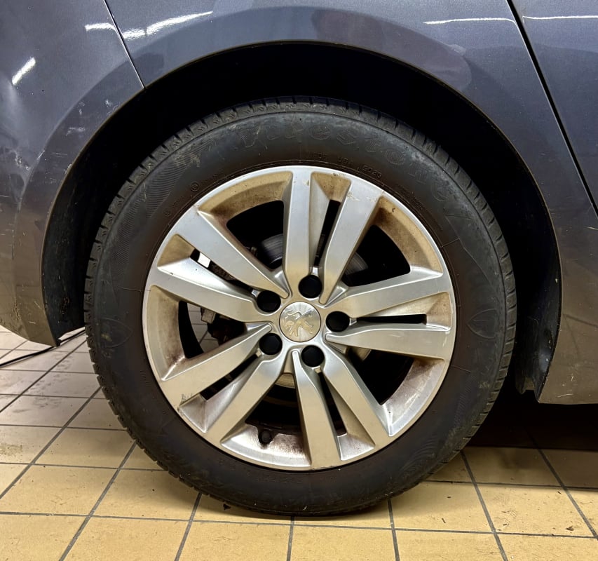 Peugeot 308 Puretech 110ch BVM6 Active 6.0CV — 30