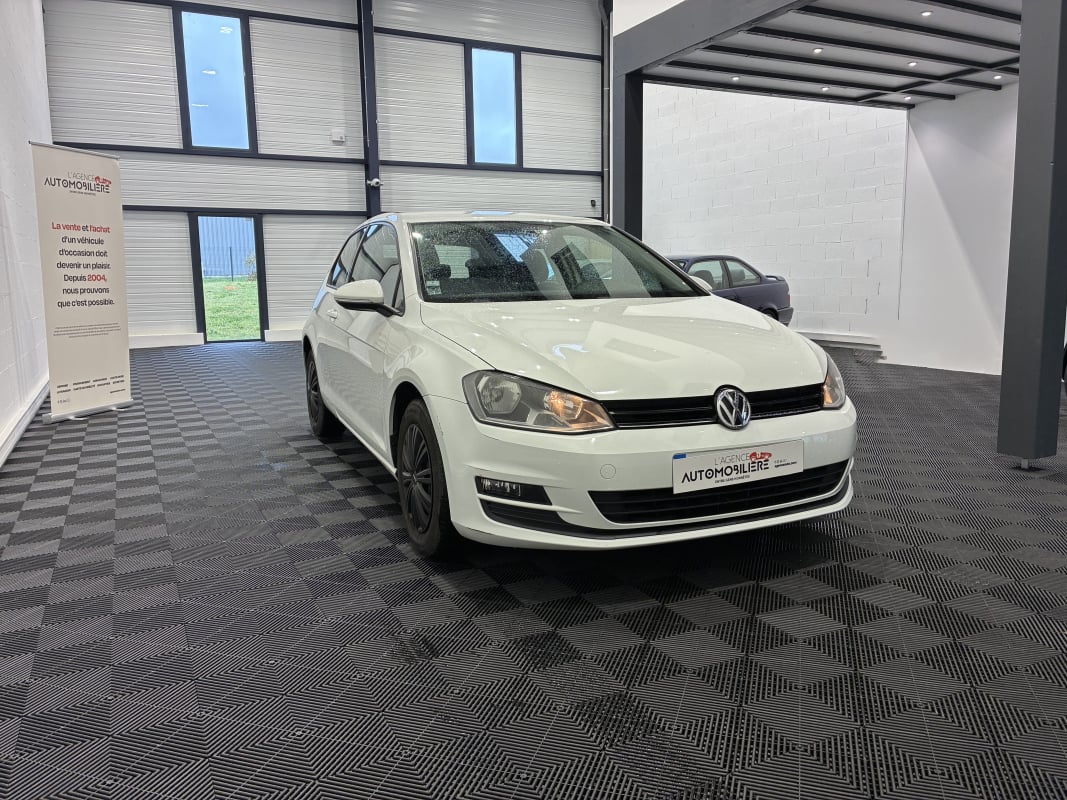 Volkswagen Golf VII 1.6 TDI 90ch Blue Motion Confortline Business — 1