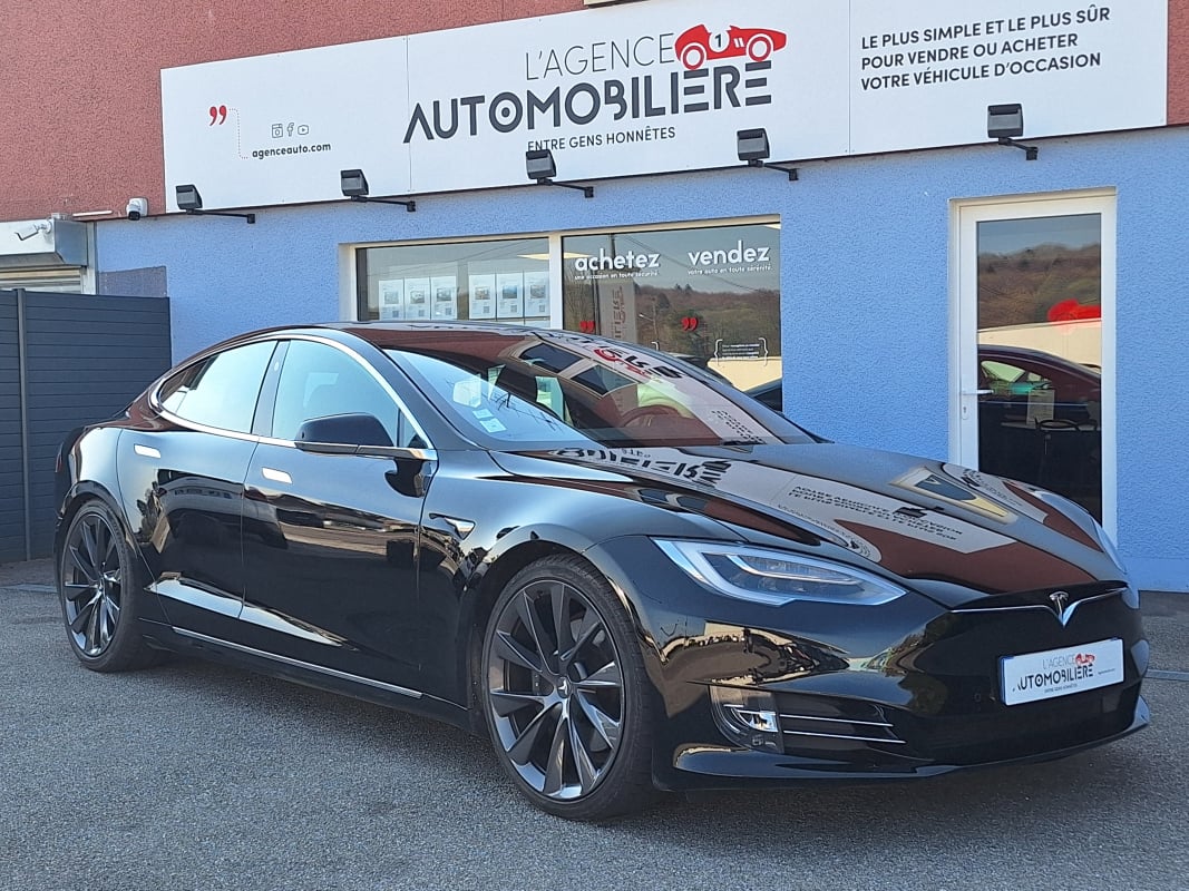 Tesla Model S Long Range — 1