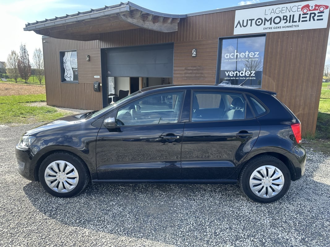 Volkswagen Polo V 5 PORTES 1.6 TDI 90 CH TRENDLINE KIT DISTRI OK — 2