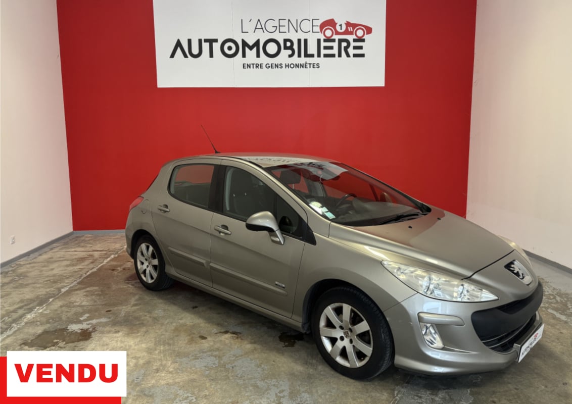 Peugeot 308 PEUGEOT 308 1,6 HDI 92 NAVTEQ — 1