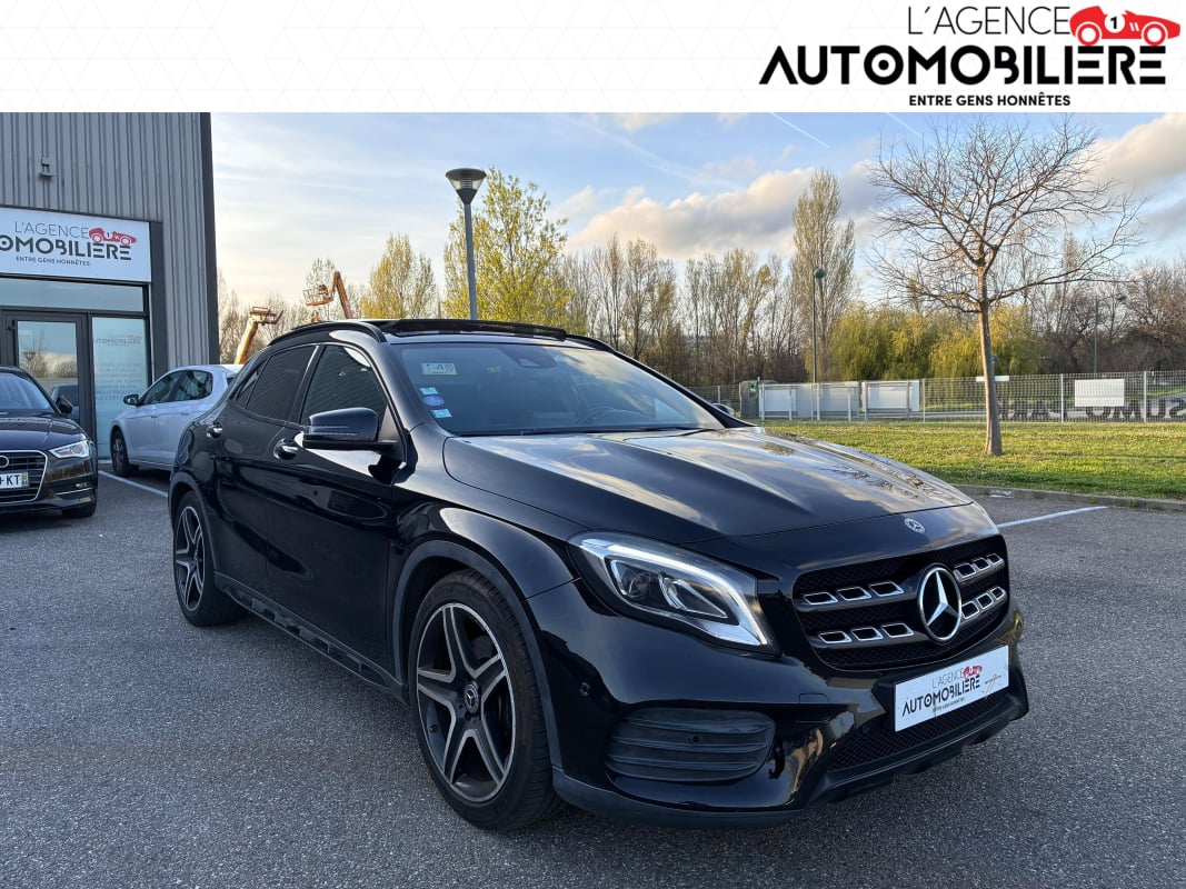 Mercedes-Benz Classe GLA GLA250 211CV FASCINATION 4MATIC 7G-DCT — 1