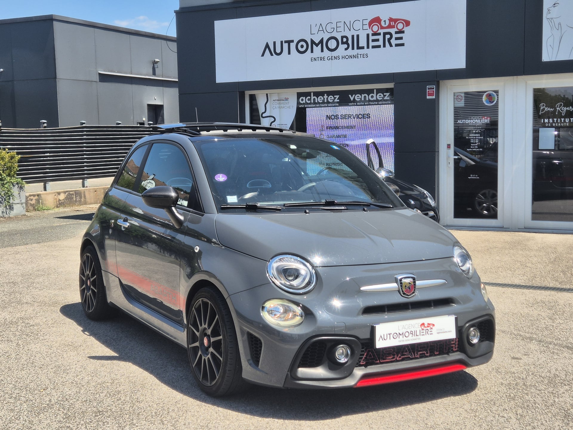 Abarth 500 1.4 Turbo T-Jet 165 ch 695 XSR - 63000 kms - — 2
