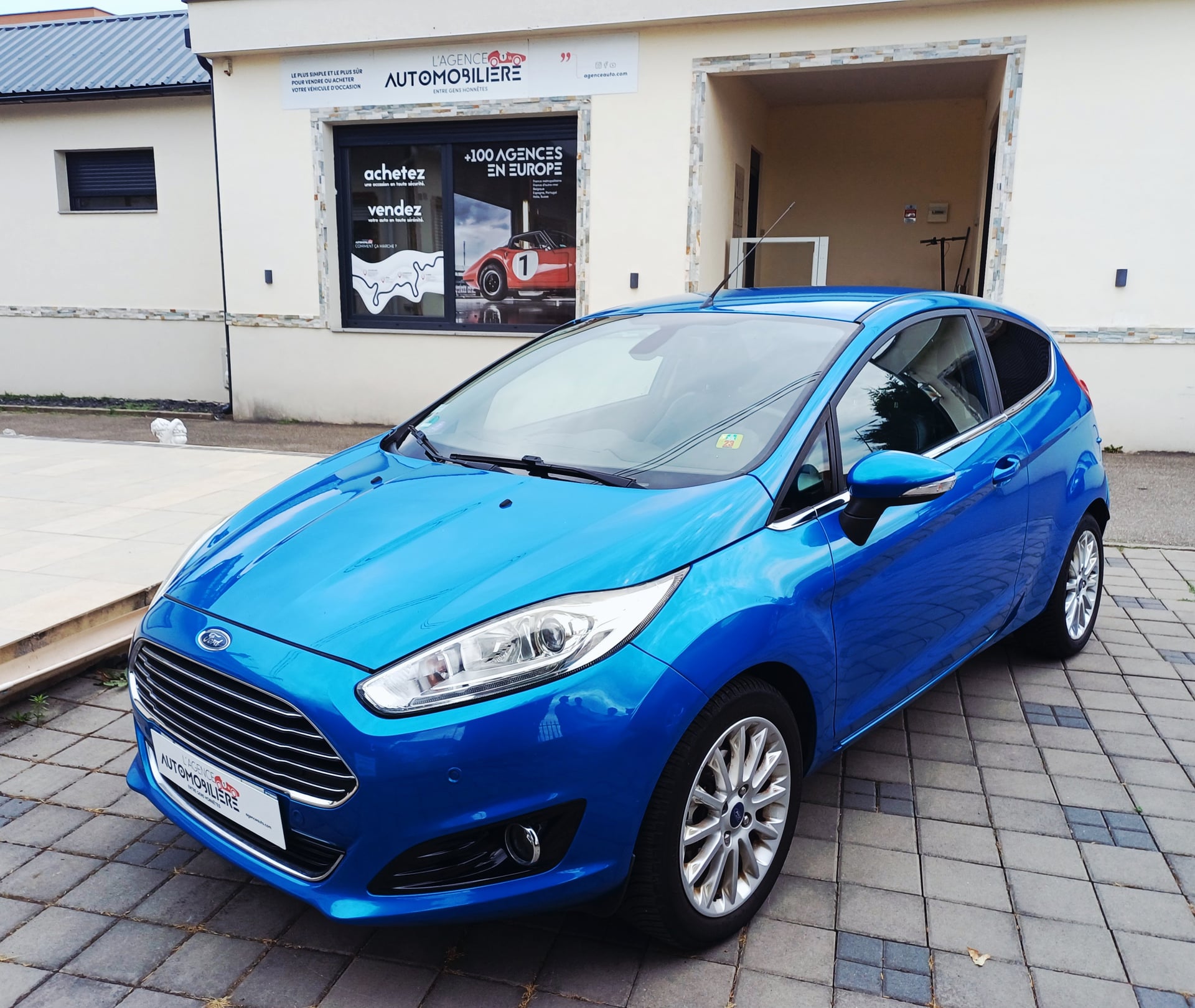 Ford Fiesta ECOBOOST 100 CV TITANIUM 1ère main Kit distri refait — 32