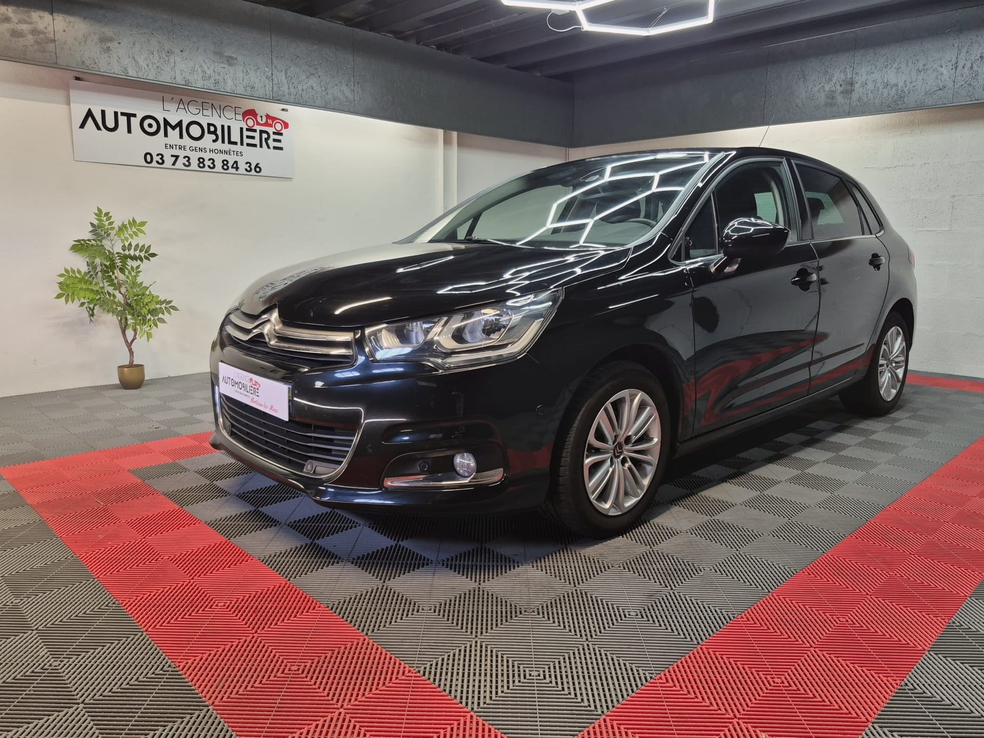Citroen C4 II (B7) 1.2 THP 12V 110 cv MILLENIUM
