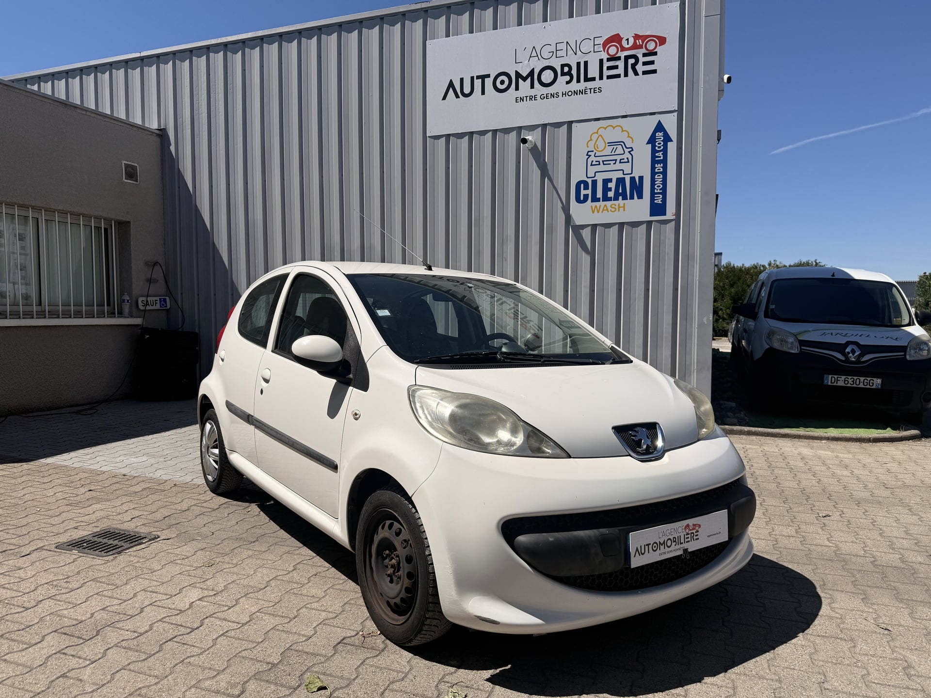 Peugeot 107 1.0 i 12V 68cv 5 PORTE 4 place