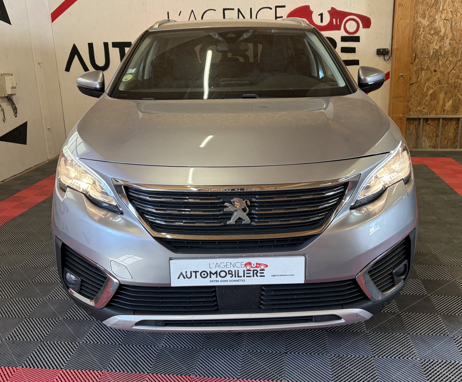 Peugeot 5008 1.5 BlueHDi EAT8 S&S 130 cv Boîte auto — 2
