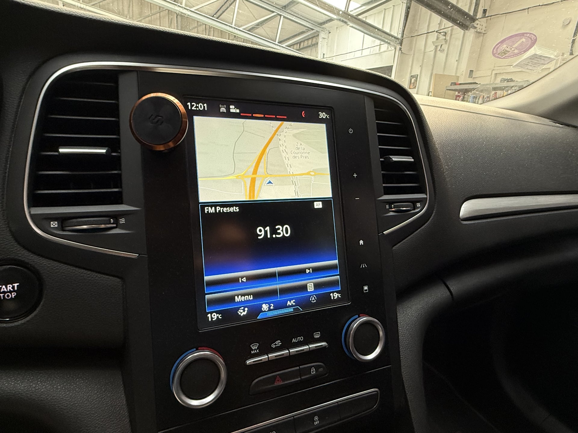 Renault Megane IV Estate Tce 130 Energy EDC Intens 7.0 CV — 27