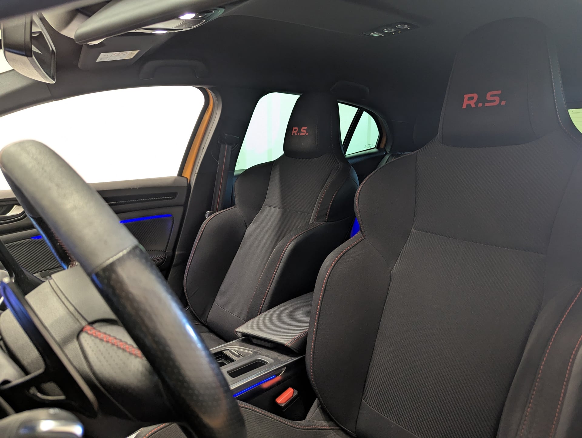 Renault Megane IV 1.8 TCE 300 RS TROPHY EDC — 34