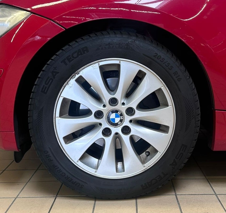 BMW Série 1 116i 122ch Premiere A 7.0CV — 30