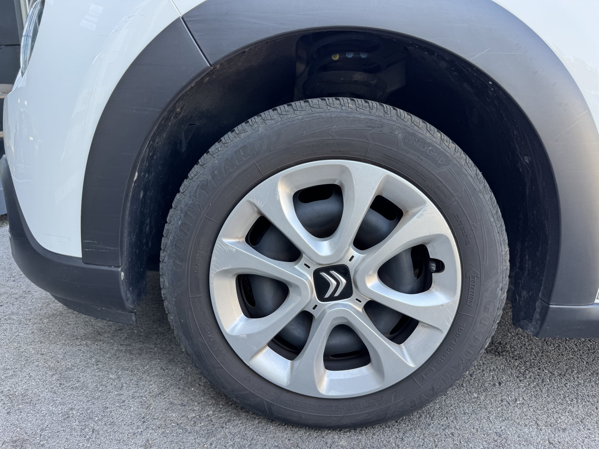 Citroen C3 1.5 BlueHDI 100ch Feel Business Phares LED — 31