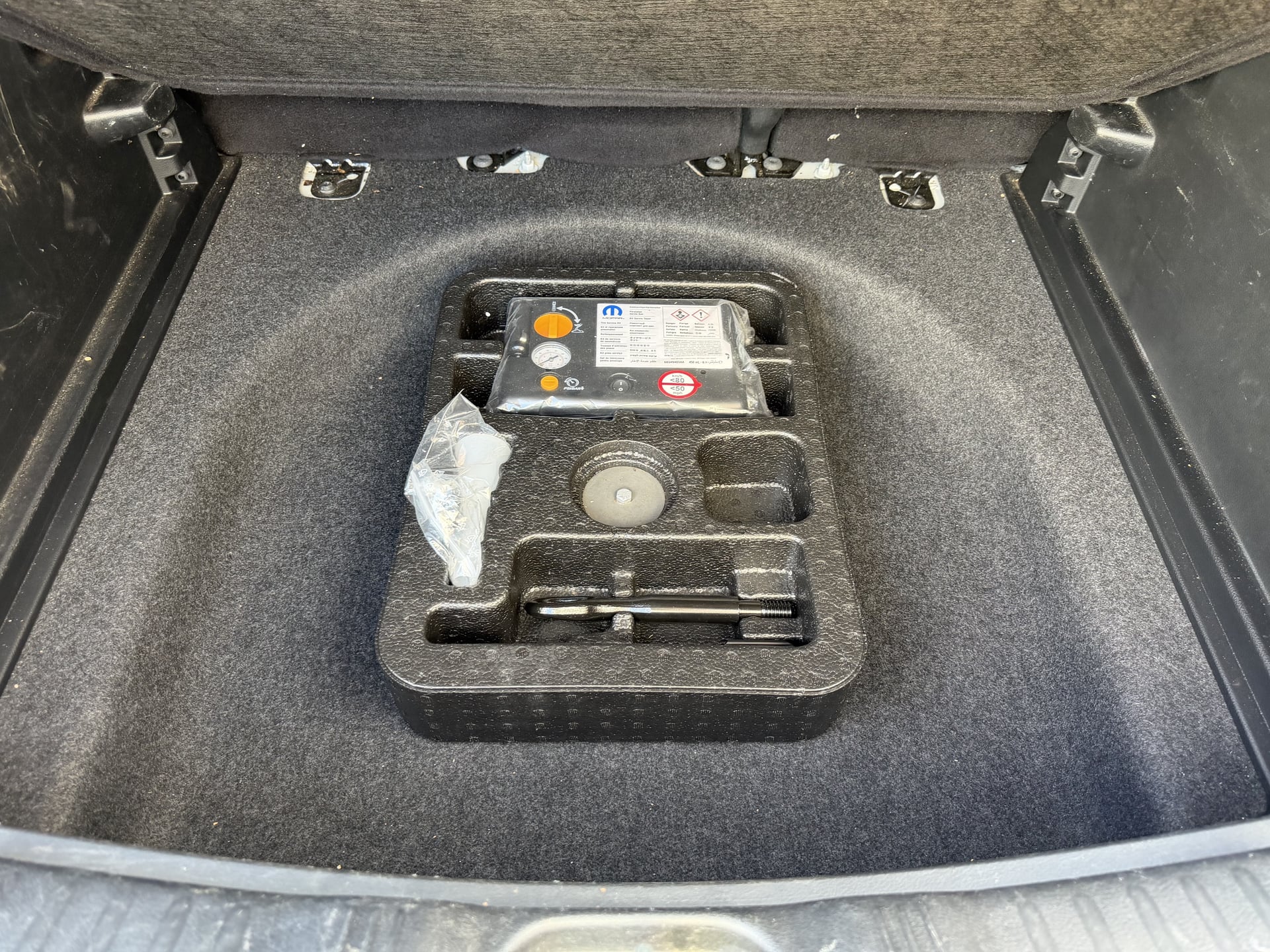 Jeep Compass 1.4 l MultiAir II 140 ch BVM6 Limited — 40