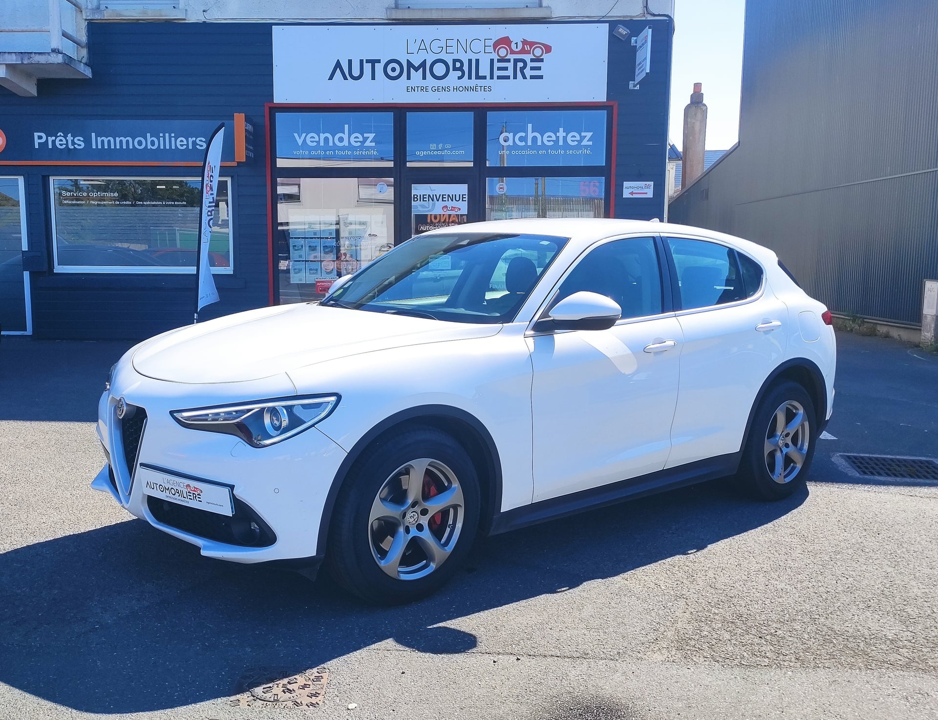 Alfa Romeo STELVIO 2.2 D 180ch BVA EAT8 SUPER Garantie (Distri faite)