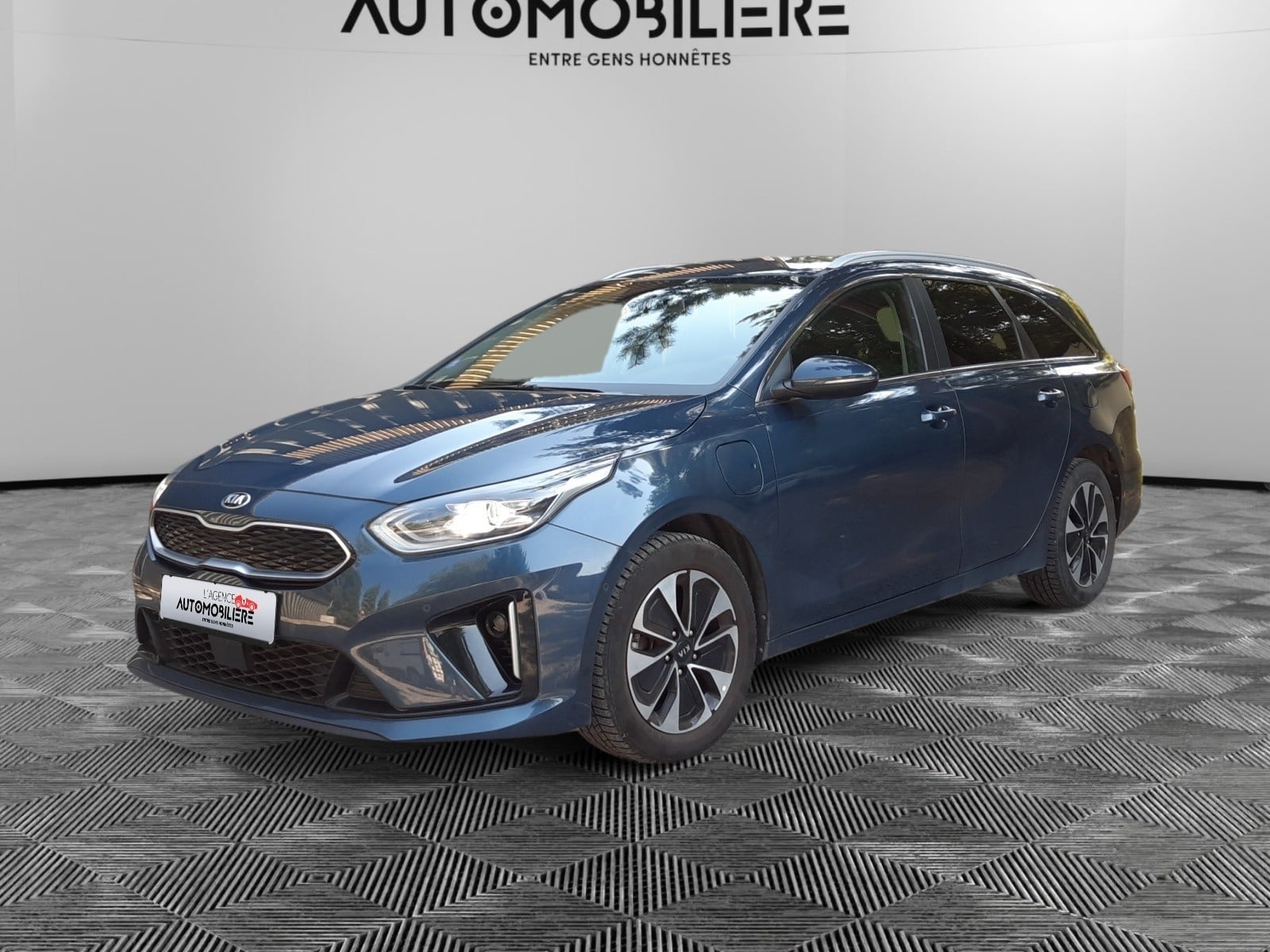 Kia Ceed SW Break 1.6 GDi PHEV Business Line 105Ch DCT *TVA*/ Garantie 12 Mois