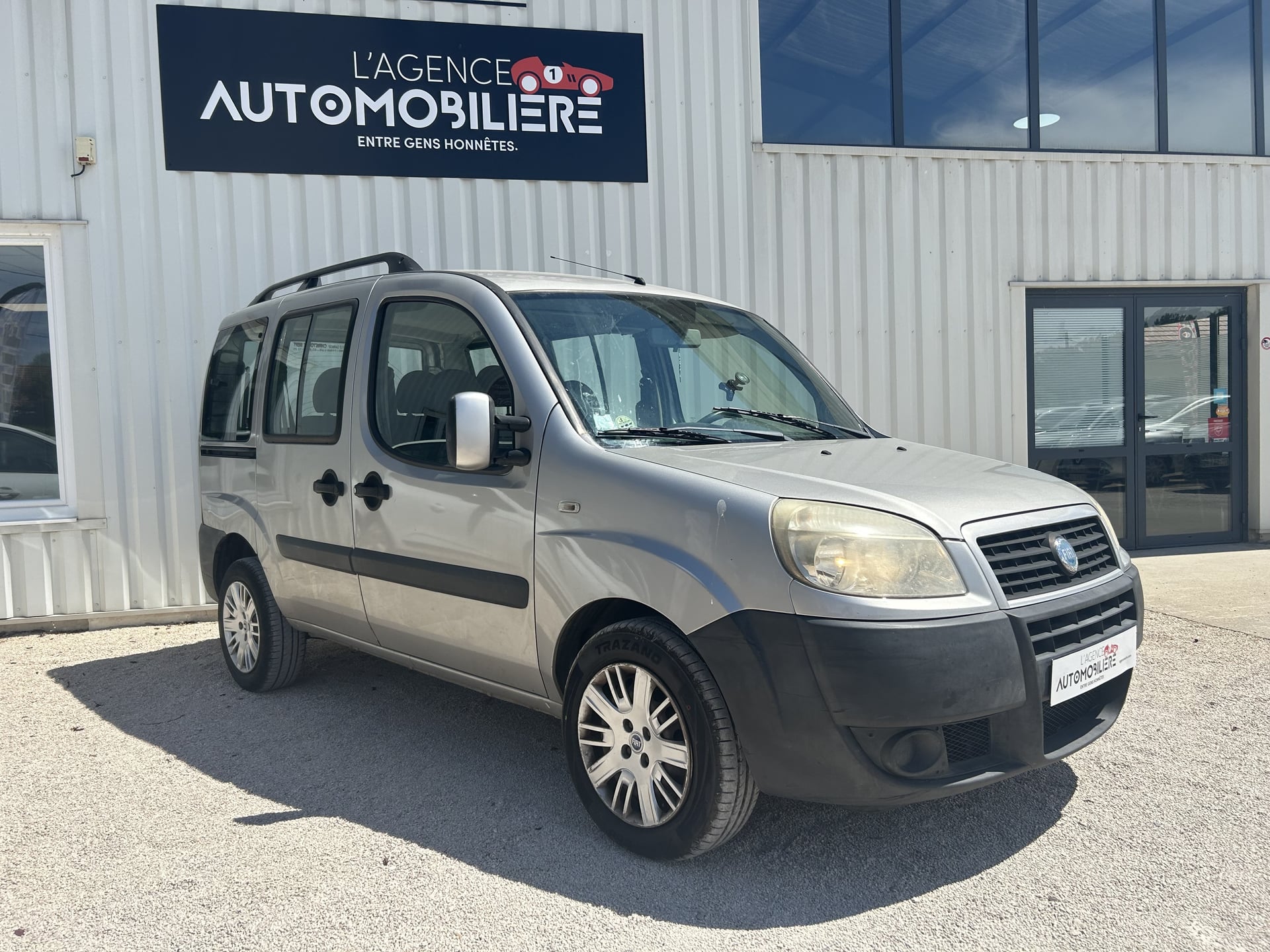 Fiat Doblo 1.9 Multijet 105 cv — 1