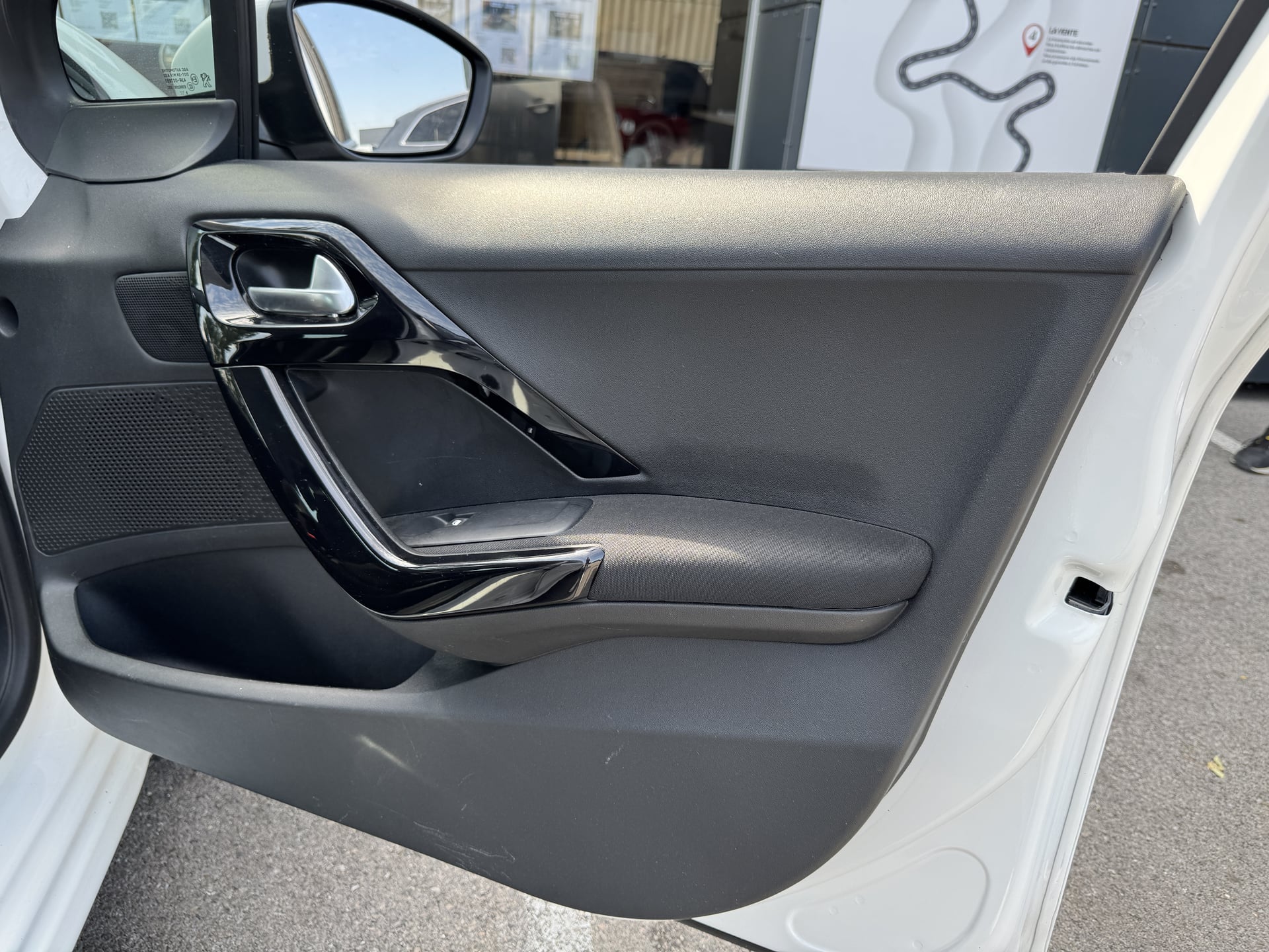 Peugeot 208 Affaire BlueHDI 100cv Active Business R Clim auto/ Radar — 25