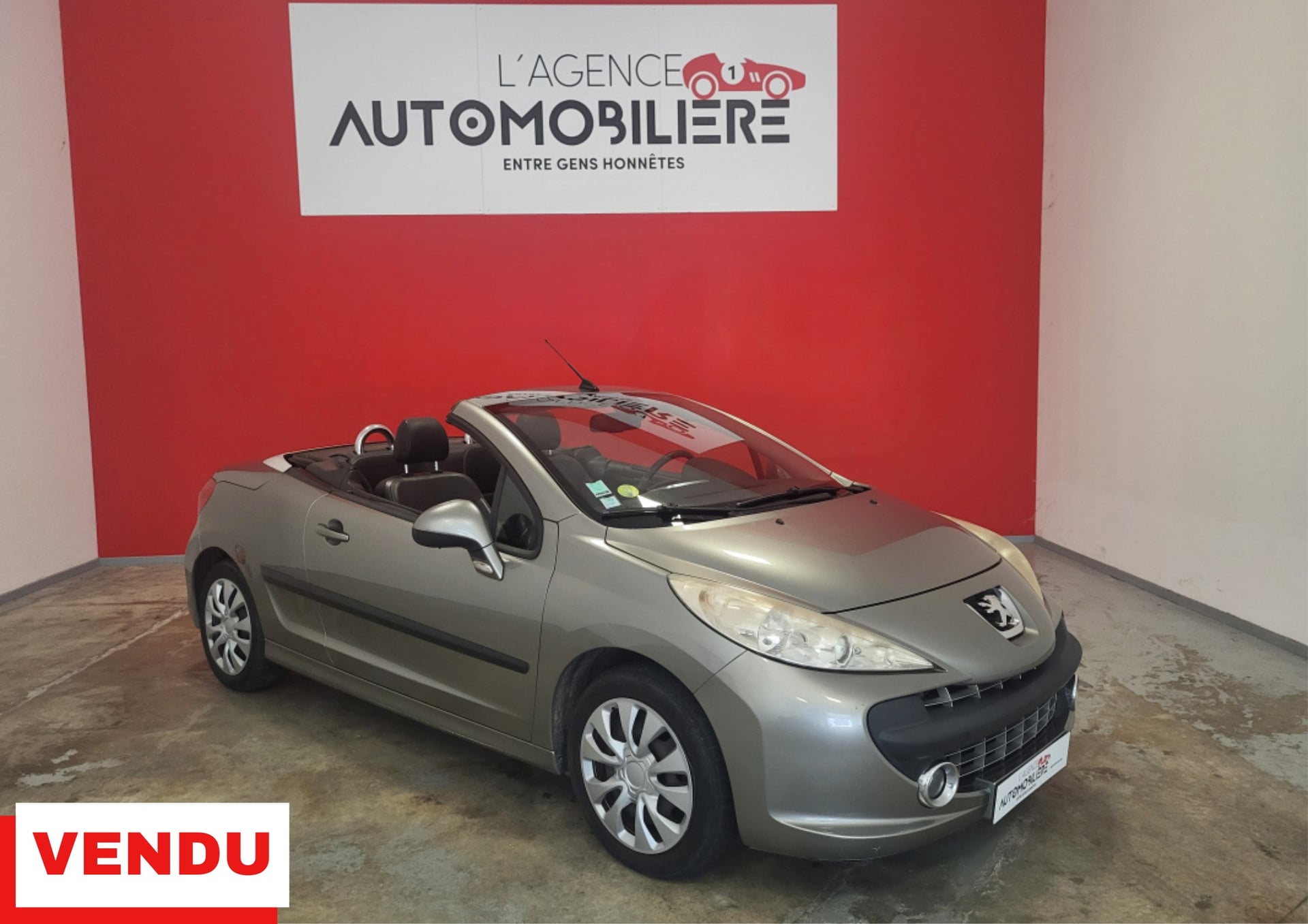 Peugeot 207 CC 207 CC 1,6 THP 150 + CUIR — 1