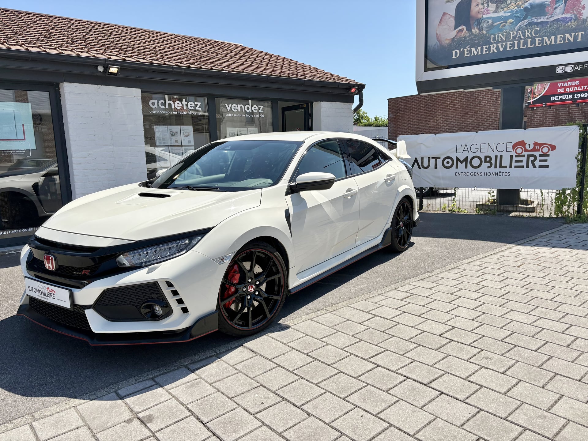 Honda Civic X 2.0 I-VTEC 320 TYPE-R GT 1ÈRE MAIN CARNET HONDA — 1