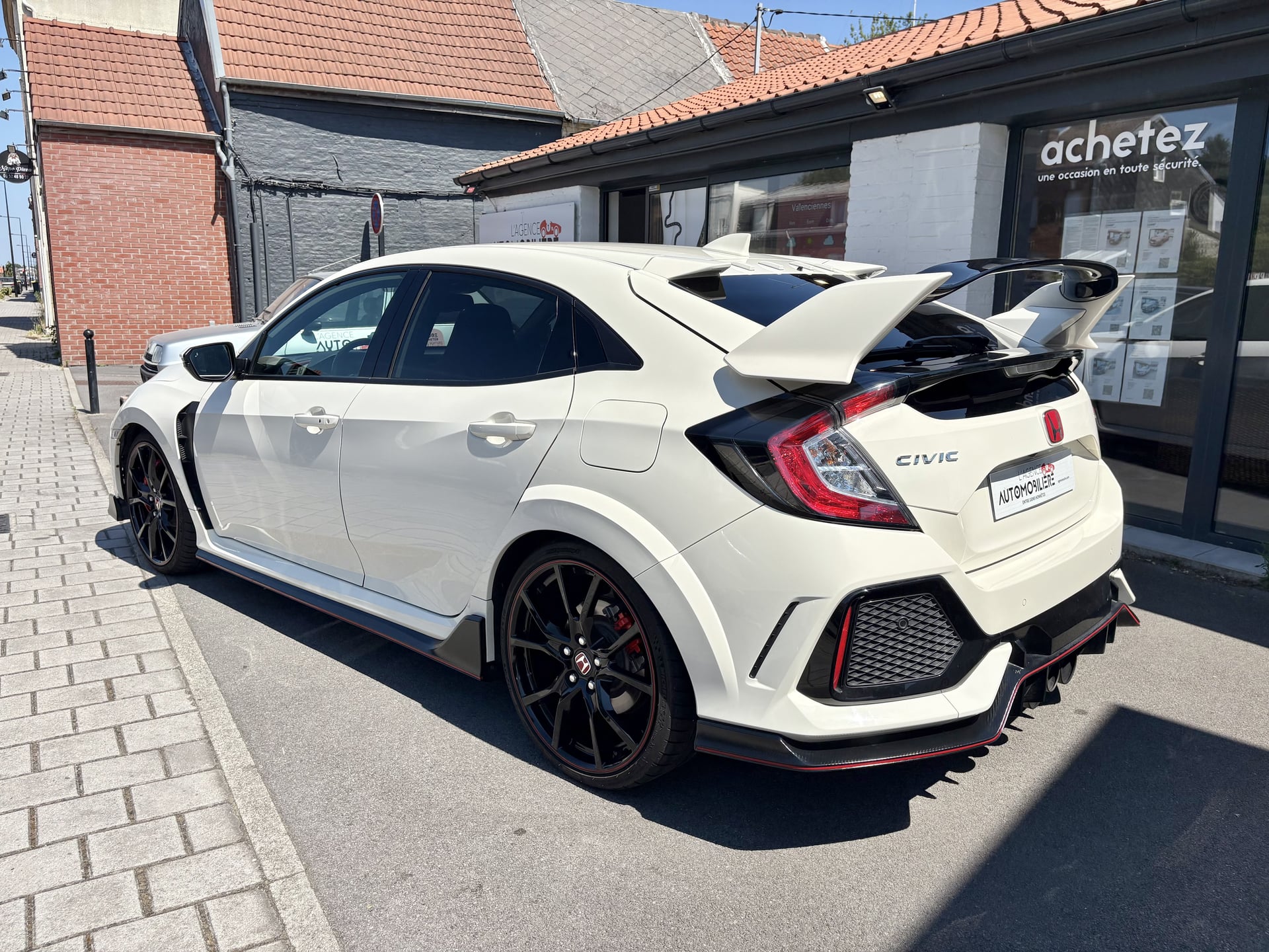 Honda Civic X 2.0 I-VTEC 320 TYPE-R GT 1ÈRE MAIN CARNET HONDA — 2
