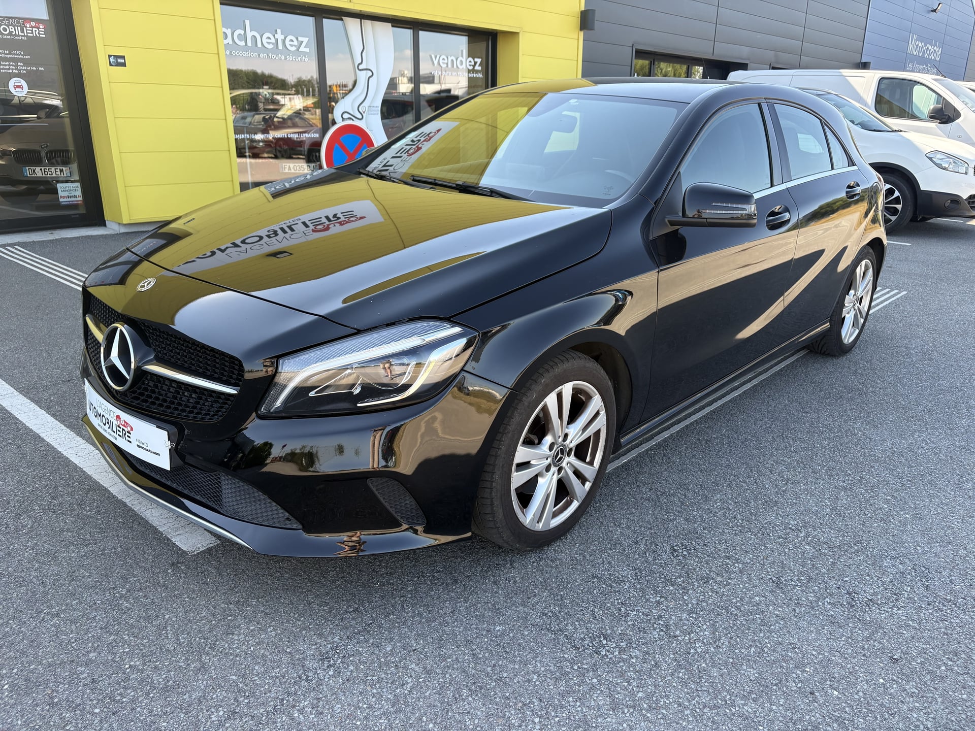 Mercedes-Benz Classe A 180 SENSATION 7G-DCT — 2