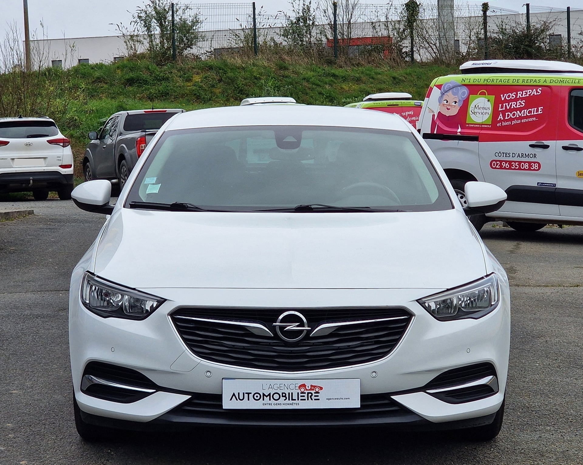 Opel Insignia GRAND SPORT 1.5 i TURBO 140 ch EDITION CT 2026 vierge / Entretien Opel — 2