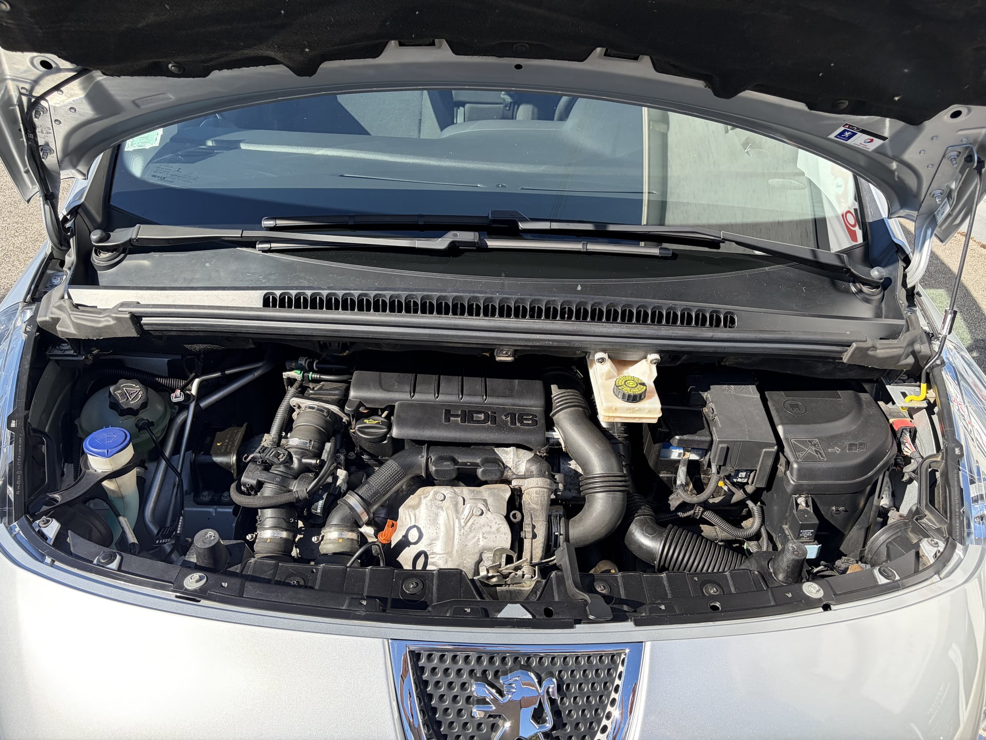Peugeot 3008 1.6 HDI 112 PREMIUM BVM6 - TOIT PANORAMIQUE — 25