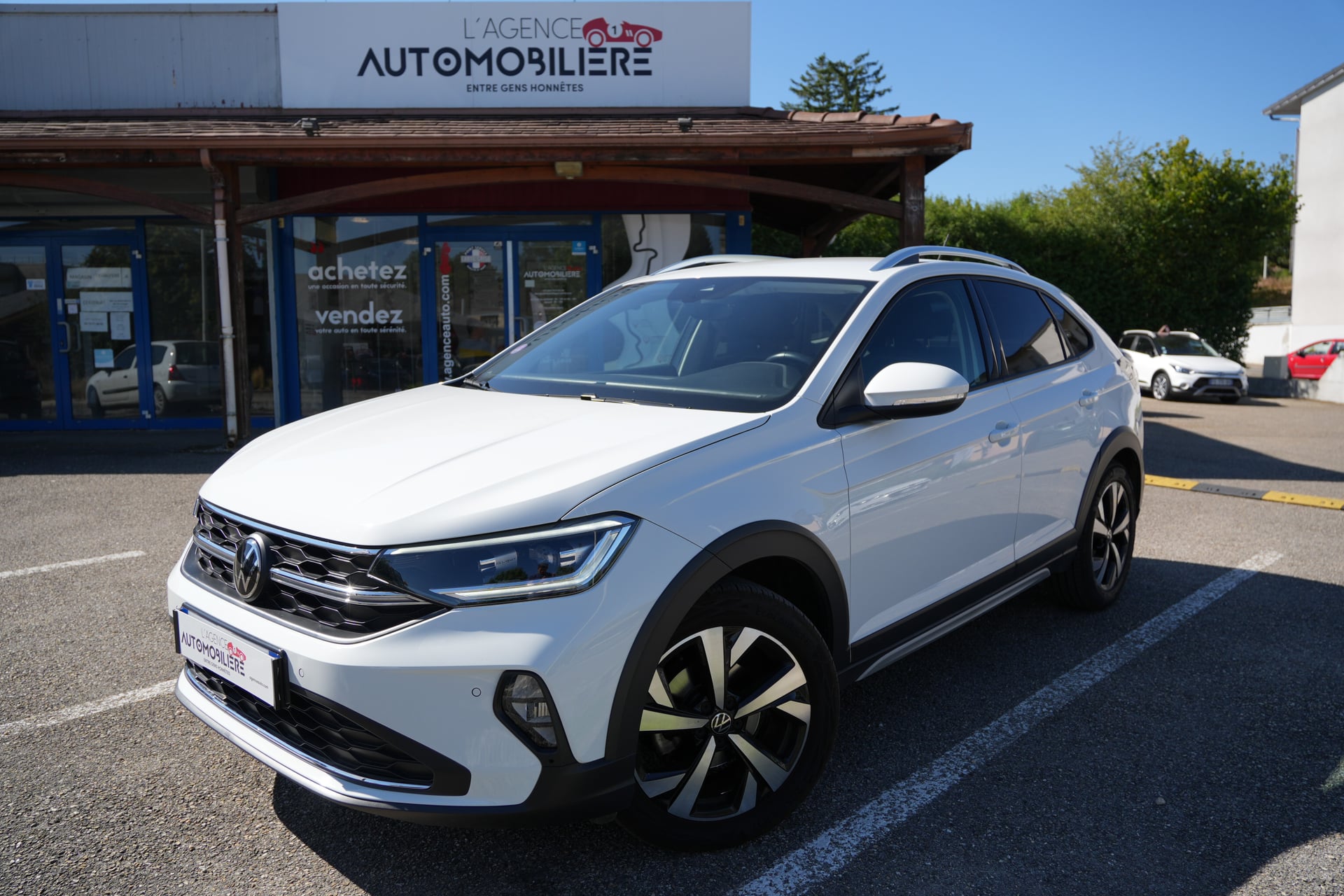 Volkswagen Taigo 1.0 TSI 110 STYLE DSG7 — 1
