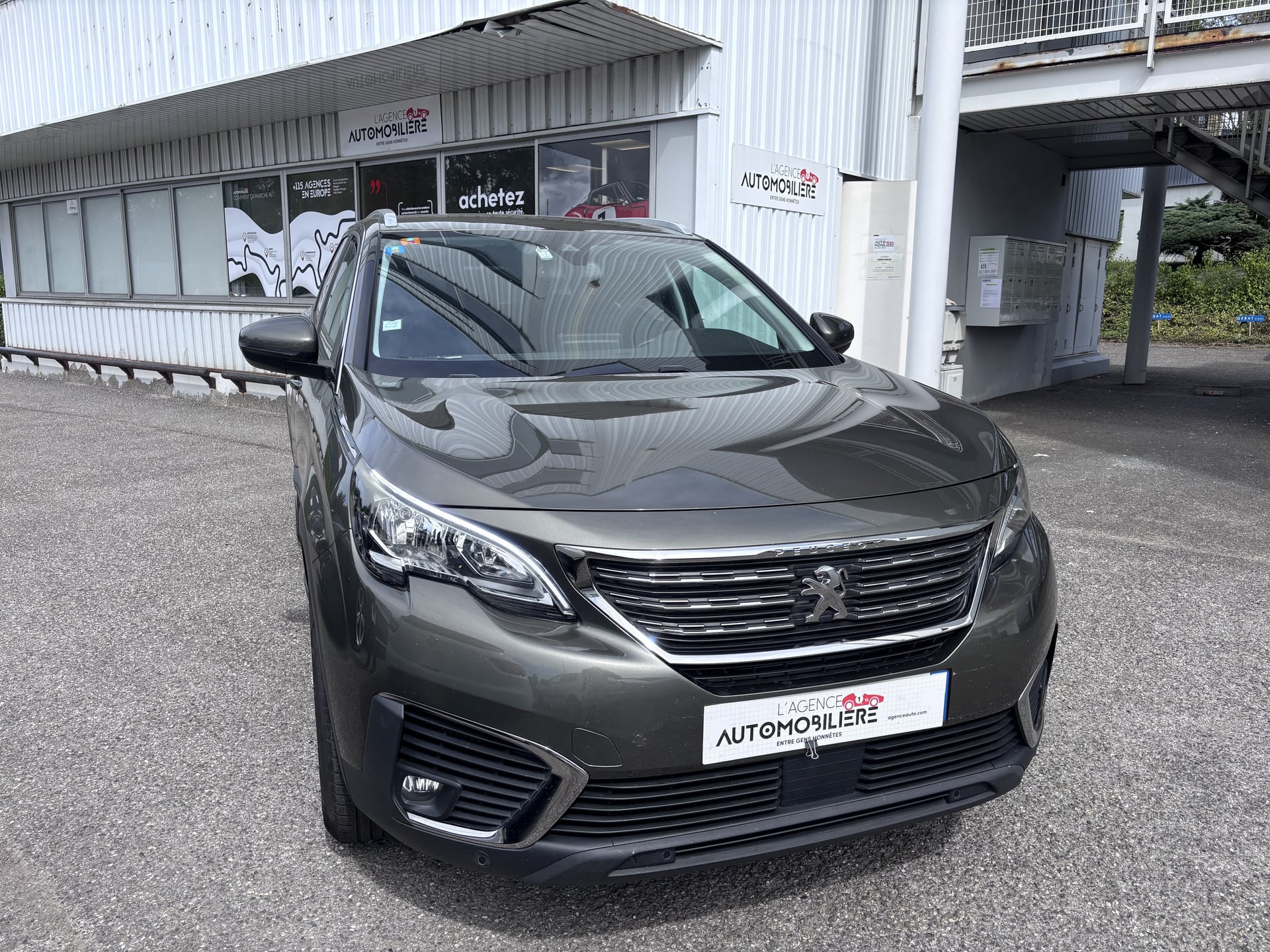 Peugeot 5008 1.5 BlueHDi 130 cv Boîte auto 7 places