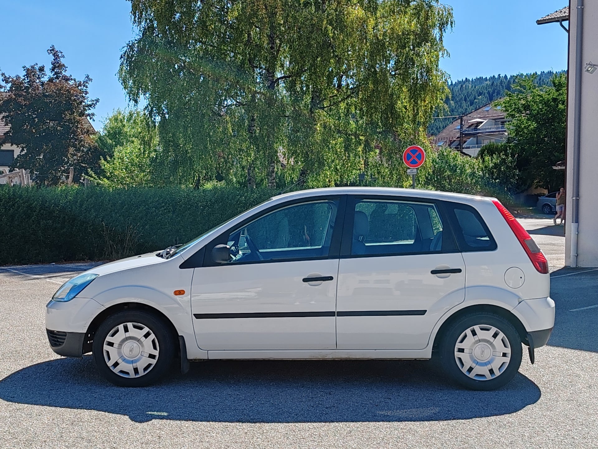 Ford Fiesta 1.3 i 70 cv — 2
