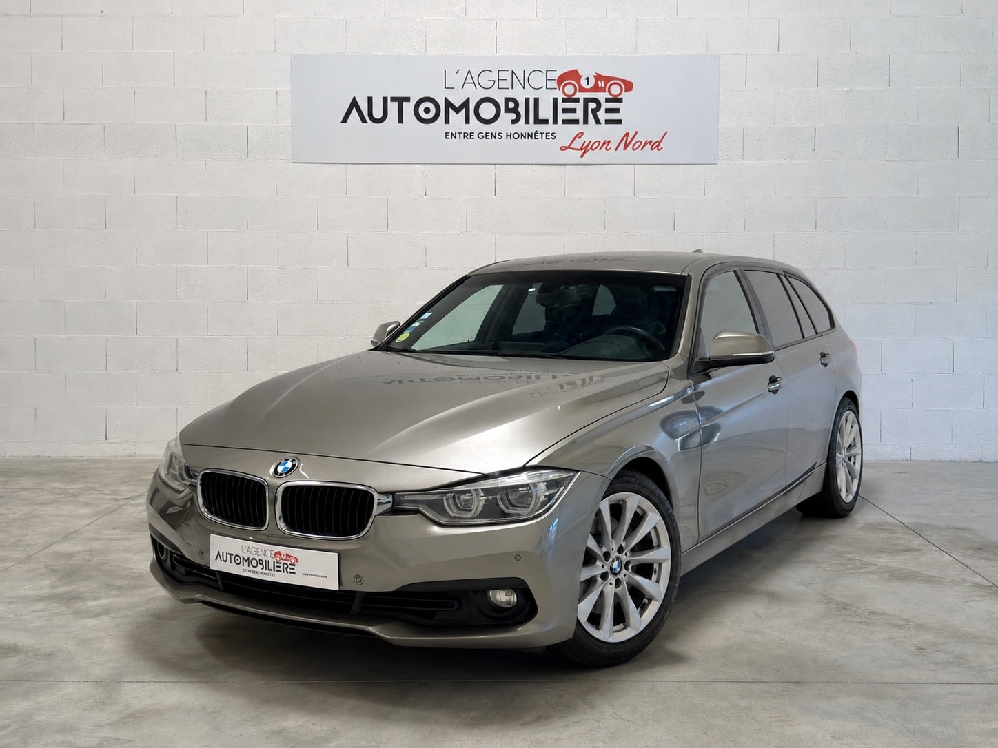 BMW Série 3 Touring 325D 2.0 F31 LCI 224 – Immat France Full LED Harman Kardon Keyless Sièges chauffants Pack hiver avec 4 jantes — 2