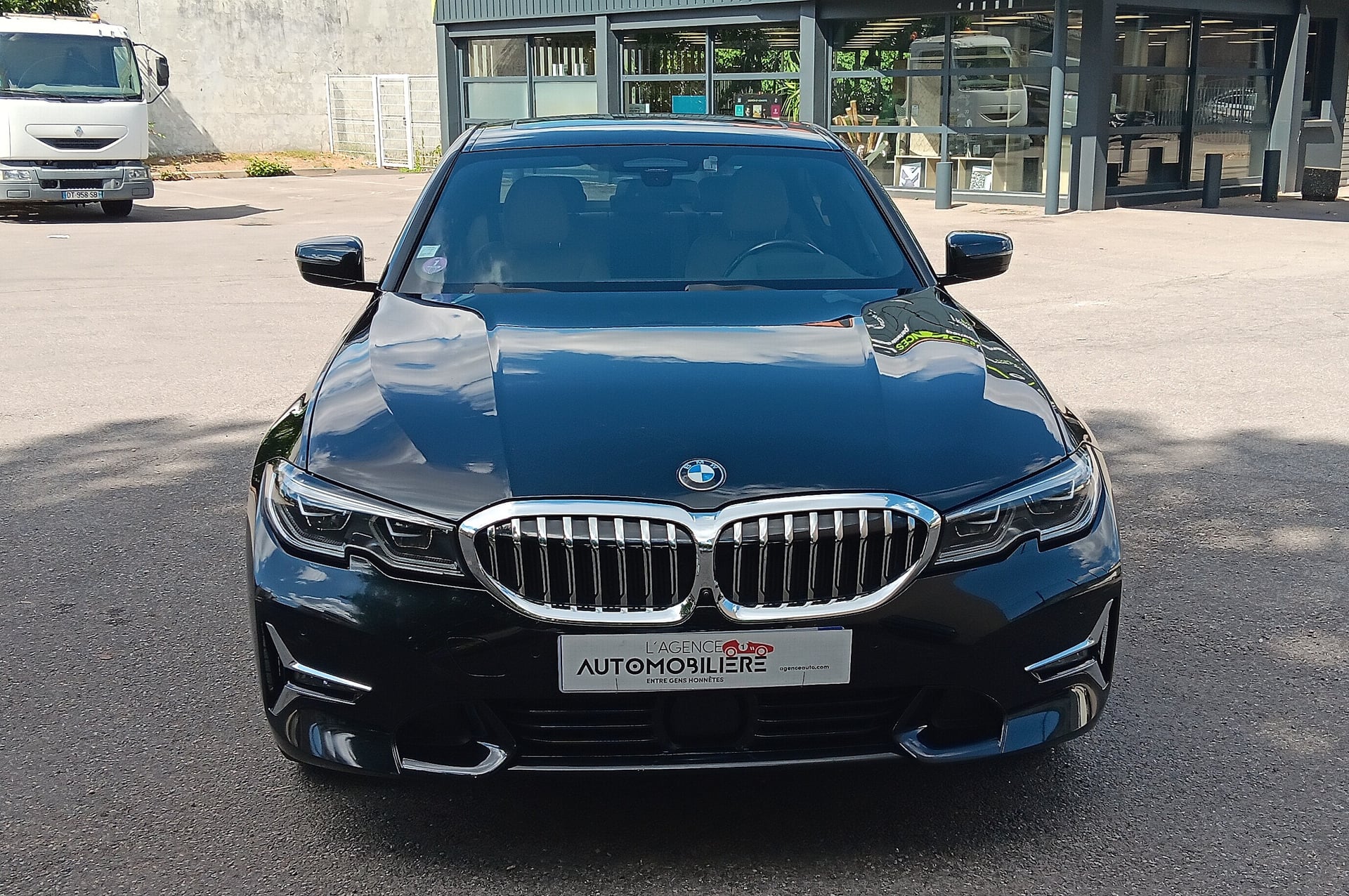 BMW Série 3 330e Luxury Hybride Rechargeable 292Cv — 2
