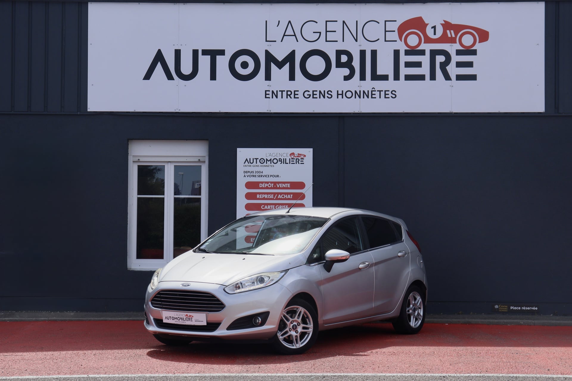 Ford Fiesta VI Ph2 5P 1.0 Ecoboost 100 Titanium BVM5 (Bluetooth, Clim, Radars)