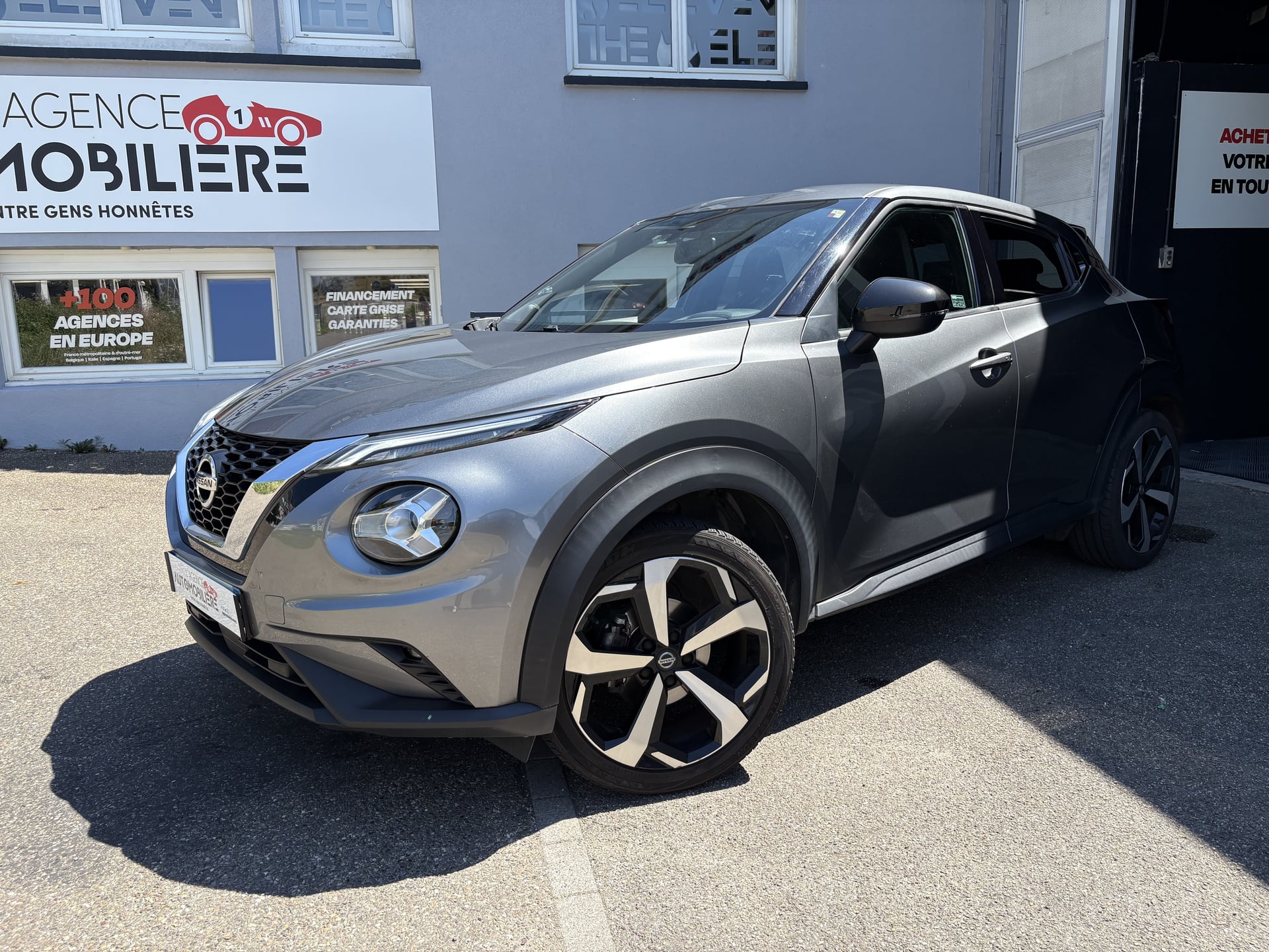 Nissan Juke 1.0 DIG-T 117 N-CONNECTA 1e main - Sièges chauffants - Caméra de recul - Bluetooth
