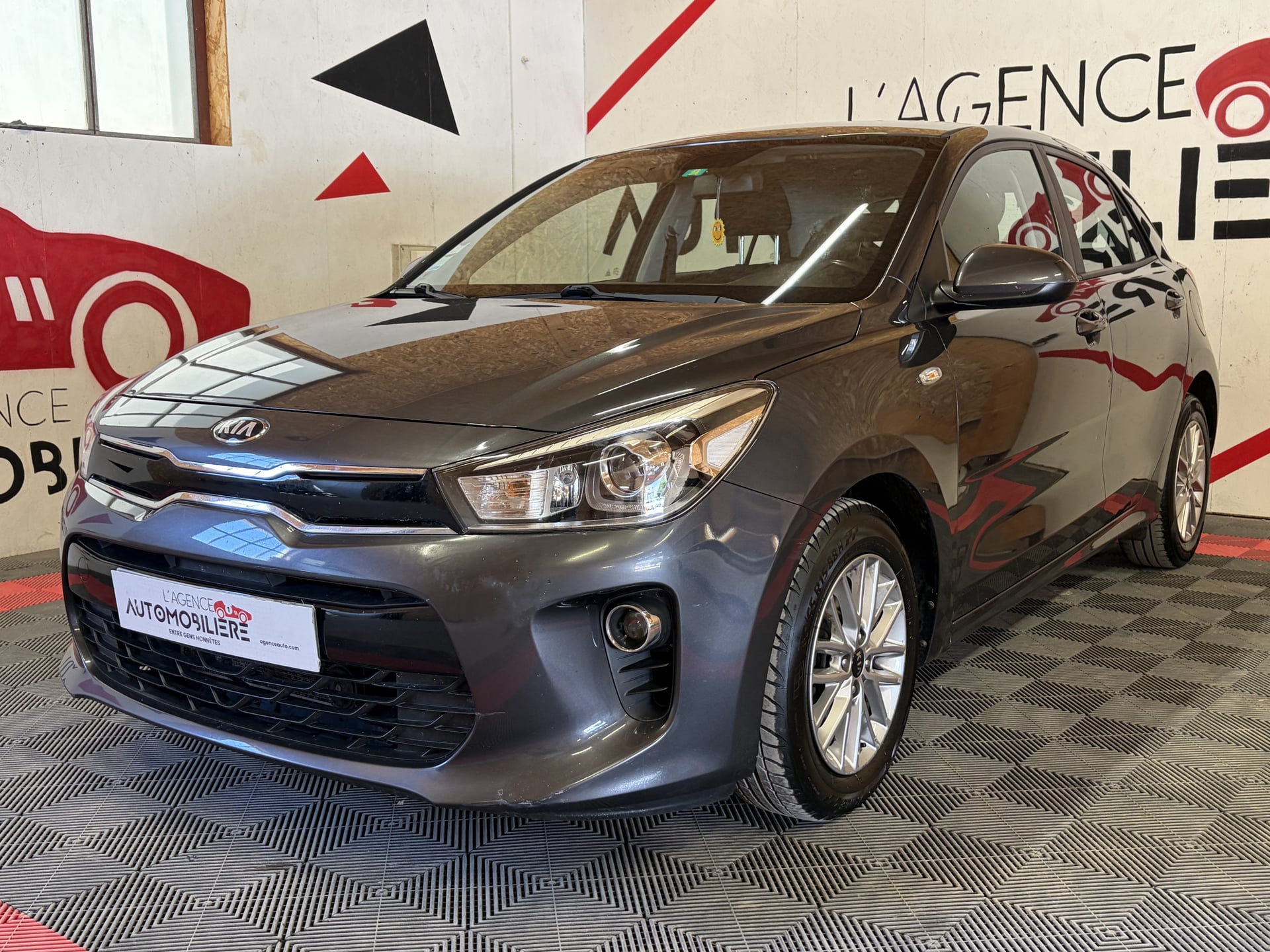 Kia Rio 1.0 GDi 12V ISG 100 cv — 2
