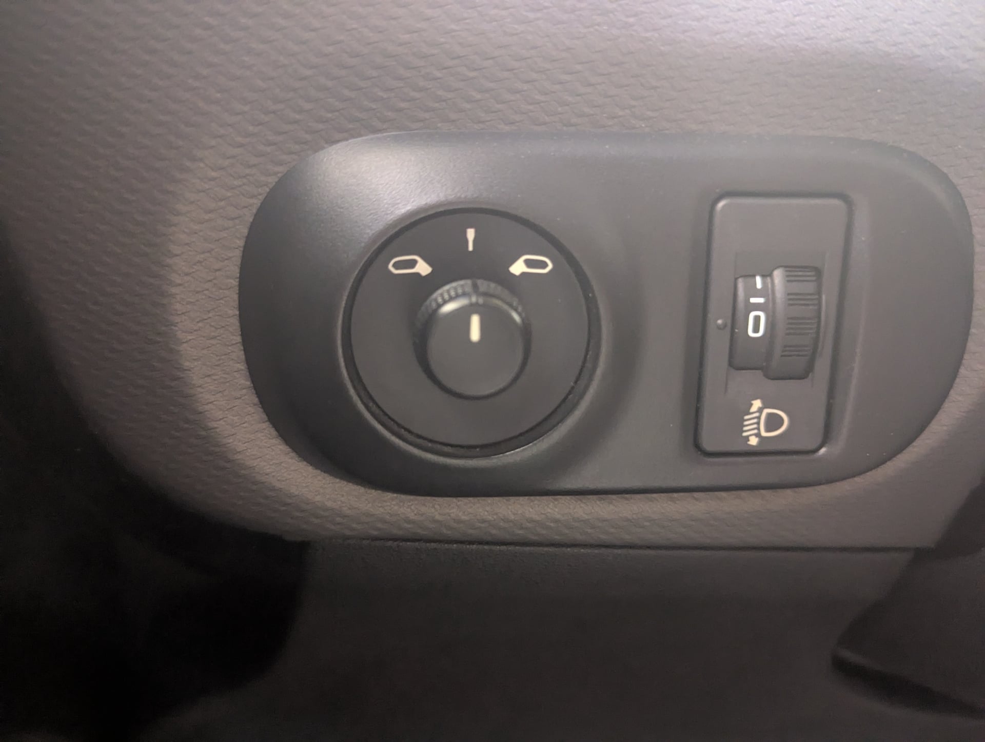Citroen C4 Cactus 1.2 PURETECH 82 FEEL + COURROIE OK — 25