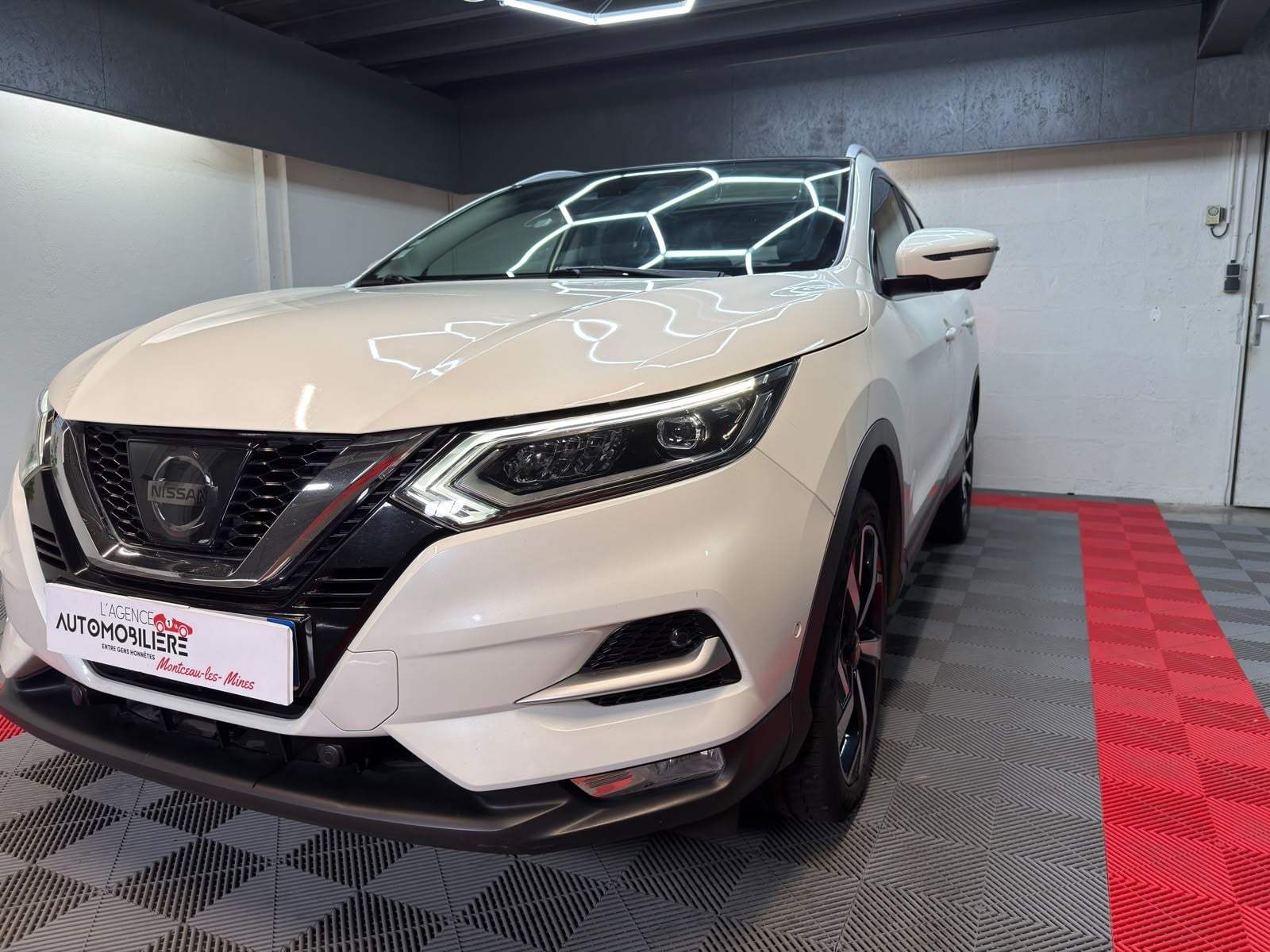 Nissan Qashqai 1.5 DCI 115 TEKNA+ Toit Panoramique Caméra 360° — 2