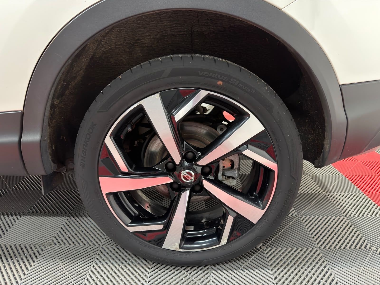 Nissan Qashqai 1.5 DCI 115 TEKNA+ Toit Panoramique Caméra 360° — 34