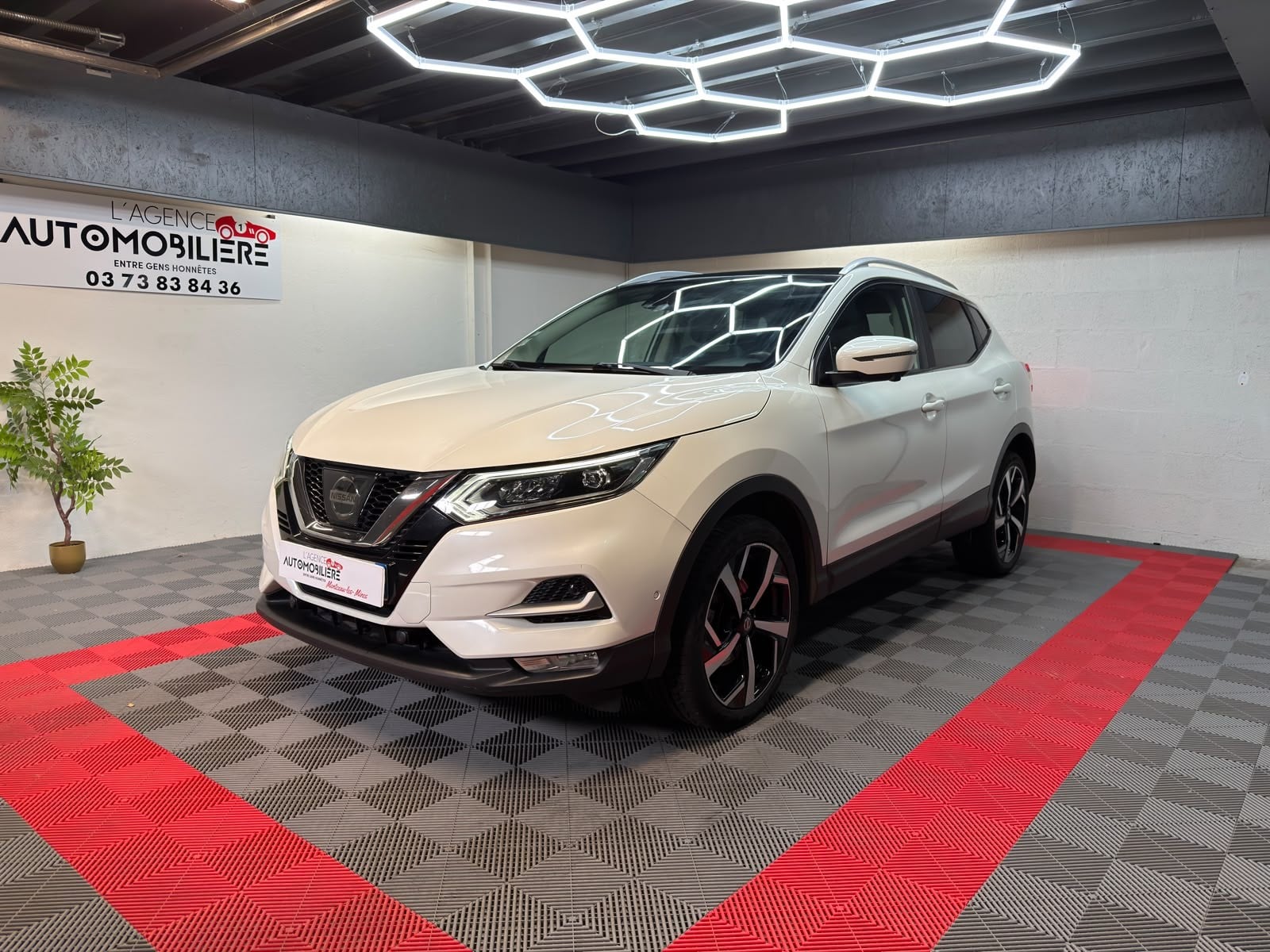 Nissan Qashqai 1.5 DCI 115 TEKNA+ Toit Panoramique Caméra 360° — 1