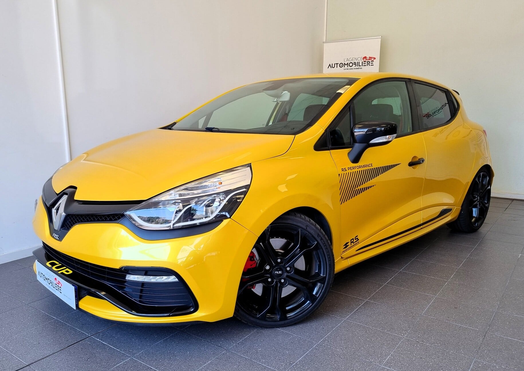 Renault Clio RS 1.6 16V Turbo EDC6 200 cv BA CHASSIS CUP