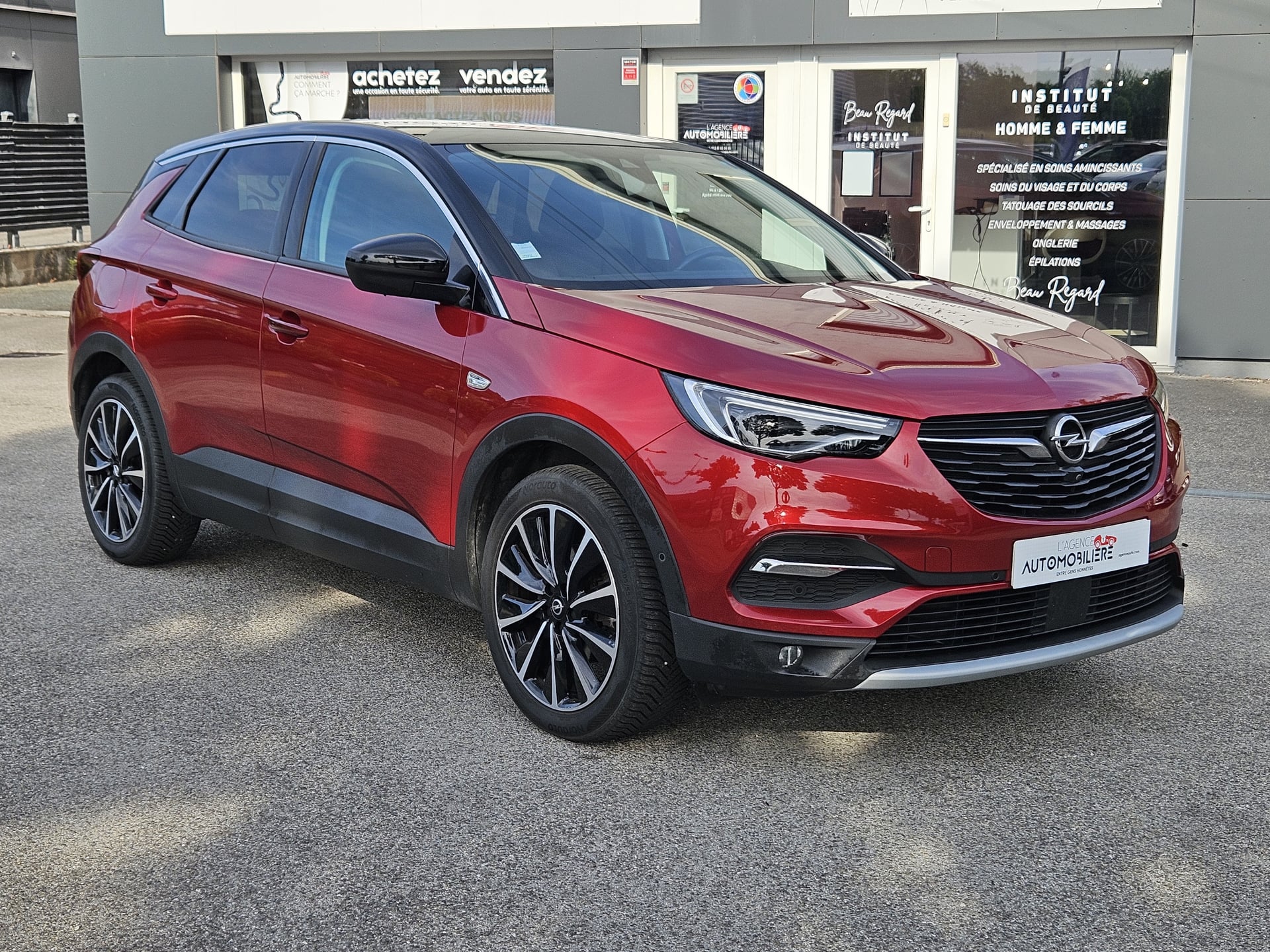 Opel Grandland X 1.5 D 130 CV BVA 8 ULTIMATE (Suréquipé : Volant chauffants , Caméra 360°, Cuir ...) — 2