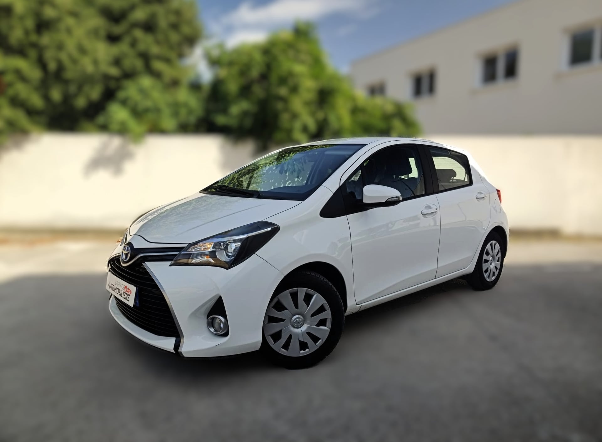 Toyota Yaris 1.5 VVTI 100H 75 HYBRID FULL-HYBRID DYNAMIC BVA