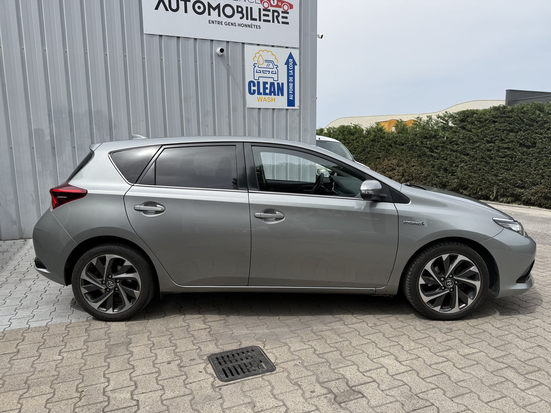 Toyota Auris Phase 2 1.8 VVT-i HSD CVT 136cv — 2