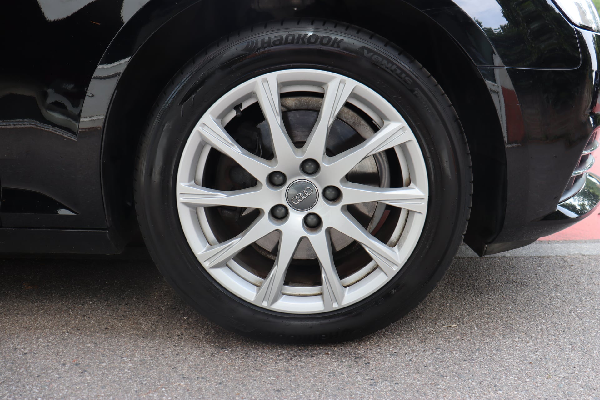 Audi A4 Berline 1.4 TFSI 150 Design BVM (Meplat, Eclairage d'ambiance, Origine France) — 40